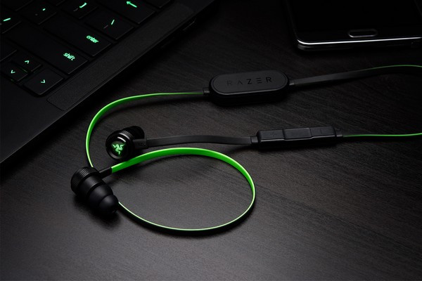 高通aptX HD解码器+背光灯：RAZER 雷蛇 推出 Hammerhead “战锤狂鲨”BT 蓝牙版 和 iOS版 入耳式耳机