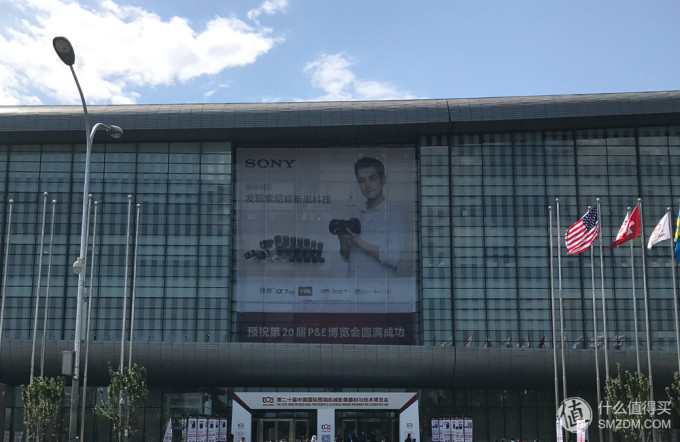 无反相机独占鳌头:2017 CHINA P&E 影像器材展 现场简单体验 无反相机独占鳌头:2017 CHINA P&E 影像器材展 现场简单体验