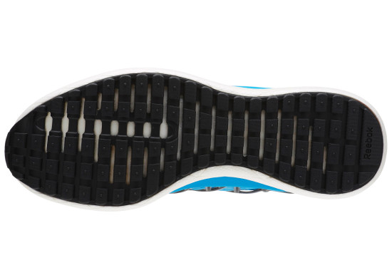 巴斯夫出品中底：Reebok 锐步 即将发售 Supreme FloatRide ULTK 跑鞋