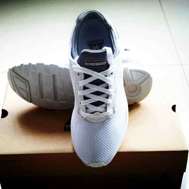 红透半边天的小白鞋，是谁引领了潮流，是谁跟风在左右？