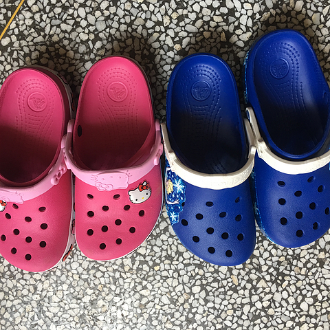 四双crocs开箱记