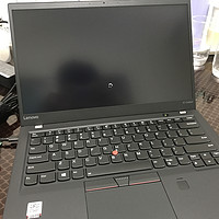 ThinkPad X1 Carbon 2017 14英寸轻薄笔记本 开箱评测：用不坏的TP，没有创新的联想