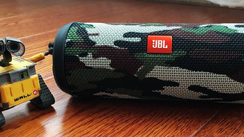 JBL Flip3 便携式蓝牙音箱购买理由(续航|便携)