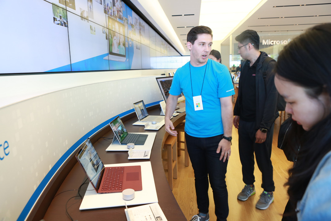 2017走进美国电商 第二站西雅图 探访Microsoft微软线下旗舰店