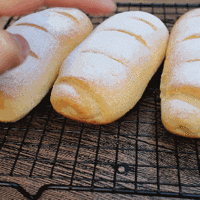 珑珑烘焙坊 篇五：大米也能做面包？这款风靡日本的大米面包真的好特别