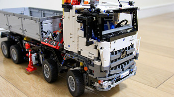 不惑大叔的legogo 篇八：心有猛虎—— LEGO 乐高 42043 奔驰大卡 