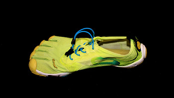 中年Runner装备剁手之路 篇二十六：五指鞋 跑步的终极装备 - 五指鞋VFF 伴我行 （上）