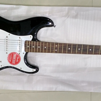 618入手 — Fender 芬达 Squier Bullet Strat 子弹头电吉他 开箱及"评测"