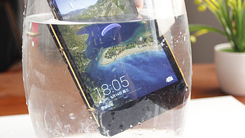 三防手机也有不一样的颜值 — Hisense 海信 K1凯夫拉三防手机体验
