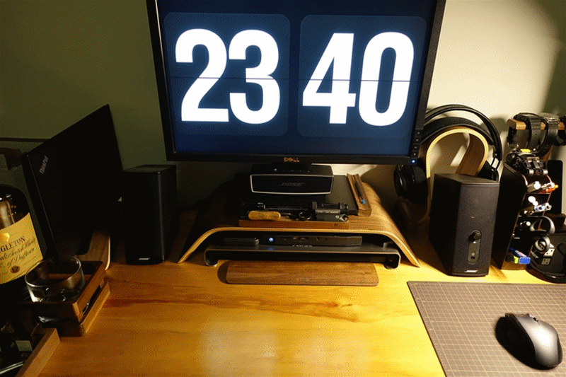 DELL 戴尔 U2717D 显示器开箱，顺便晒个办公桌吧
