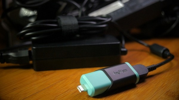 MagSafe转接USB-C：AnyWatt 转接头 登陆 Kickstarter众筹