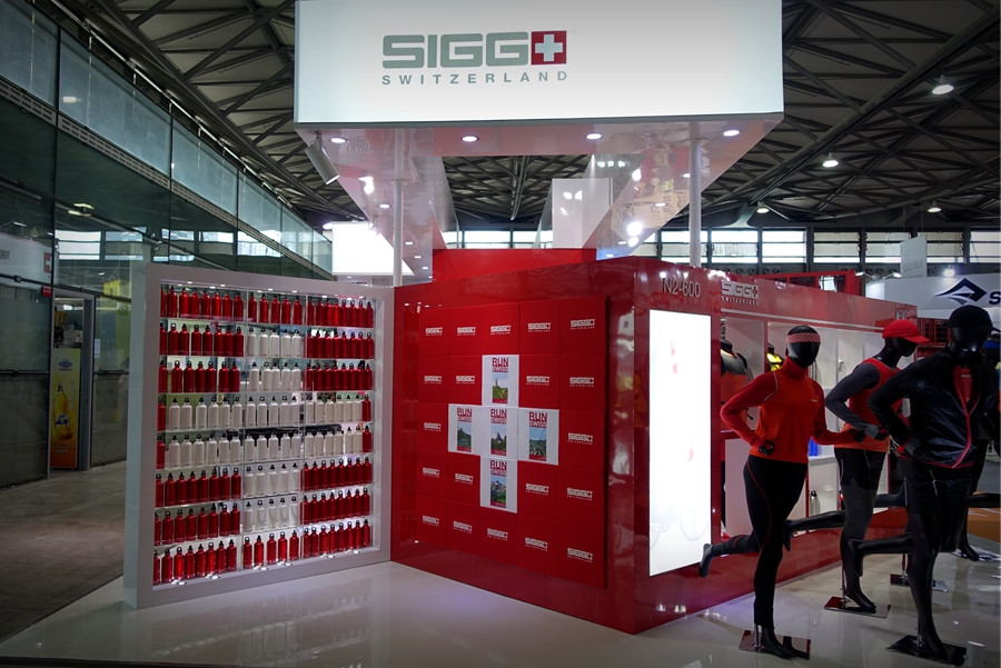 健康饮水的智能打开方式：SIGG 希格 展示 多款智能水壶产品