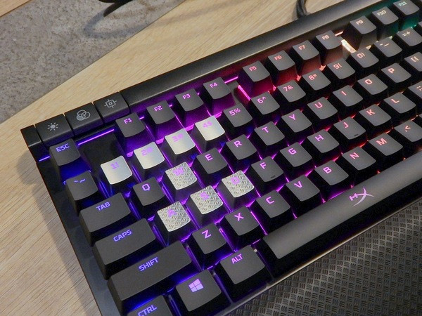 再度蜕变：Kingston 金士顿 发布 HyperX Alloy FPS Pro“合金版” 和 Alloy Elite RGB“精英”幻彩版 键盘