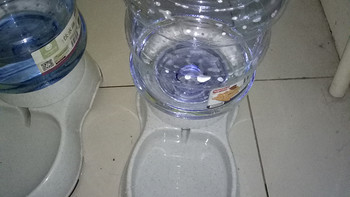 #全民分享季#不用担心狗狗喝马桶水了：简单便宜的宠物饮水器