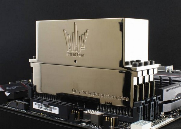 为极限超频玩家而生：GALAX 影驰 推出 显卡供电、内存超频槽 和 4133MHz极限超频内存