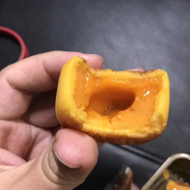 #热征#中秋#香港4款热销月饼（半岛和美心流沙等）开箱晒单品尝分享