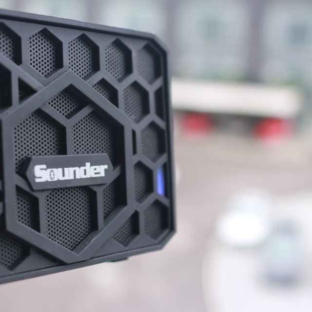会走路的蓝牙小音箱—Sounder 声德 蜂巢2S+ 蓝牙音箱 开箱试听