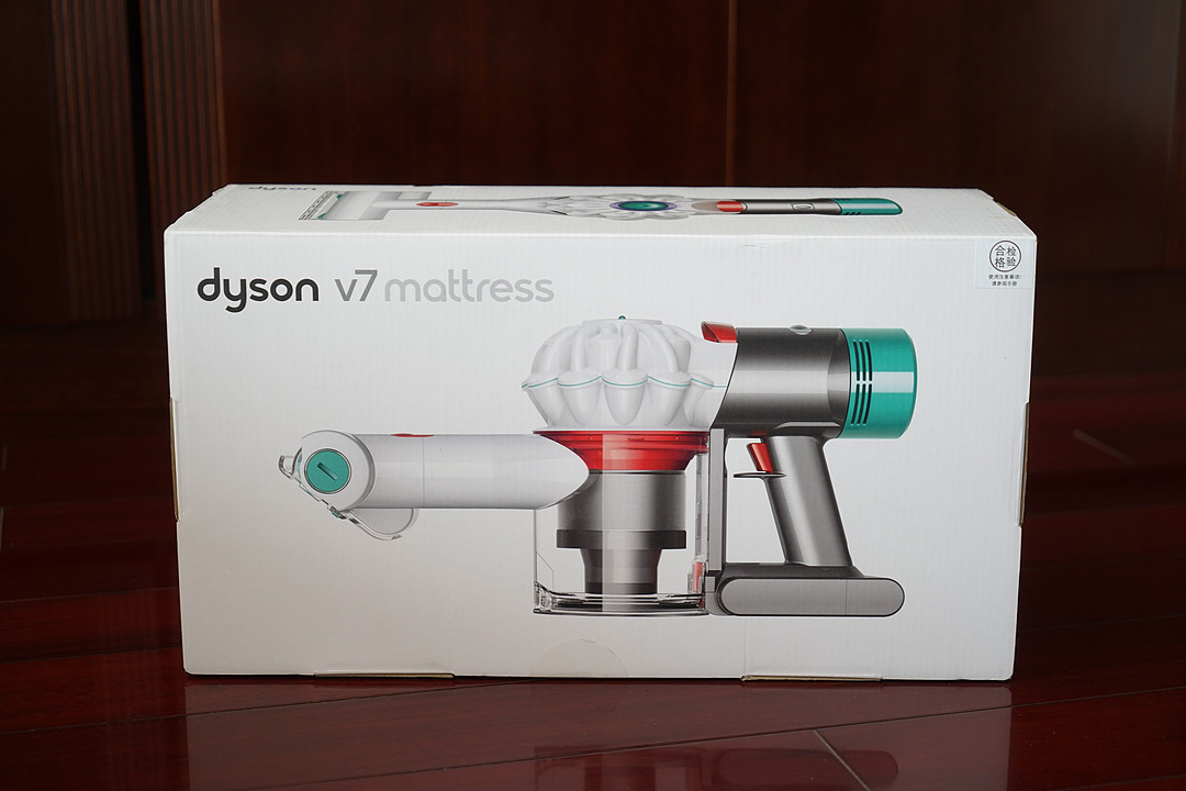 《到站秀》第132弹：dyson 戴森 v7 mattress 手持式除螨吸尘器