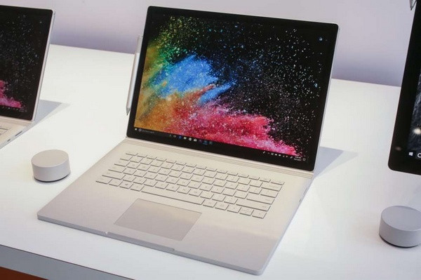 英特尔第八代处理器+GTX 1060独显：Microsoft 微软 发布 Surface Book 2 笔记本电脑