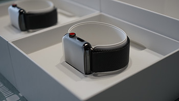 #原创新人# 开箱 Apple Watch Series 3 GPS + 蜂窝网络 深空黑 不锈钢壳配米兰尼斯表带