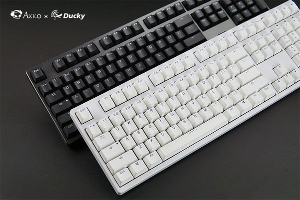 升级1808全新芯片组：Akko X Ducky 发布 3108 PBT二色正刻版机械键盘