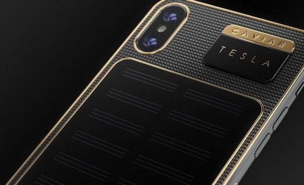24K鎏金浮雕、太阳能充电：Caviar 发布 iPhone X Tesla 奢华定制版
