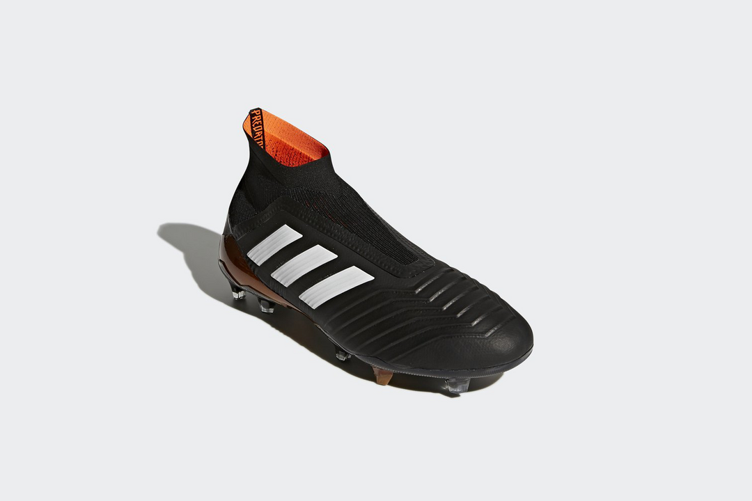 鹰击长空：adidas 阿迪达斯 推出 Predator 18+ FG 足球鞋