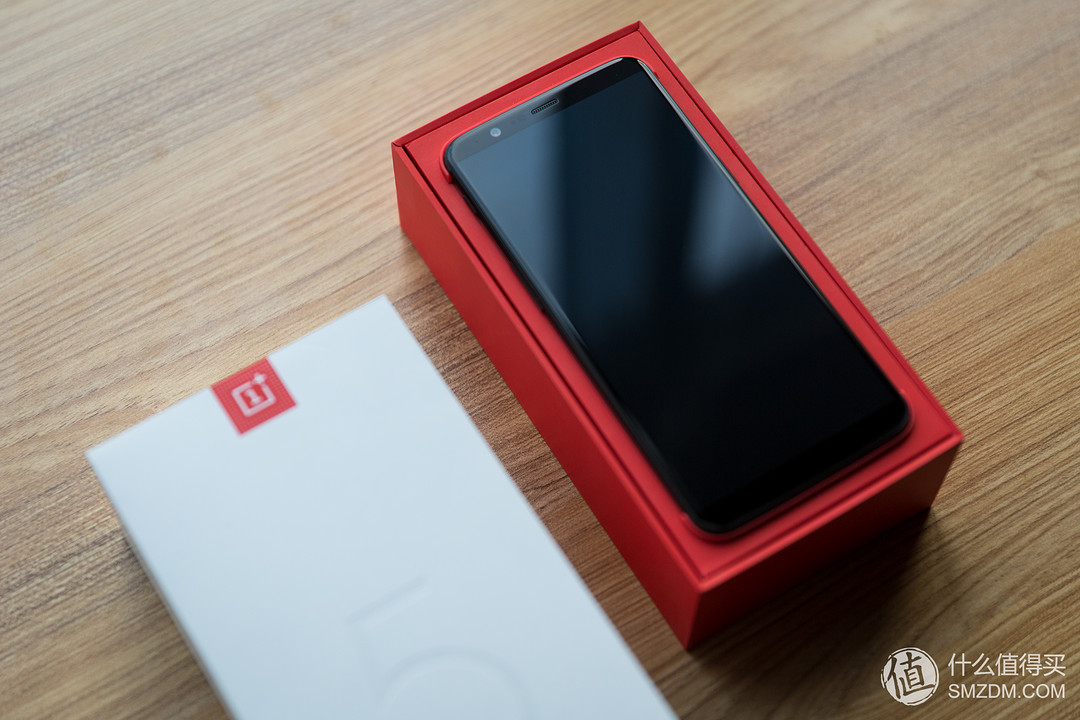 《到站秀》第147弹：OnePlus 一加 5T 智能手机