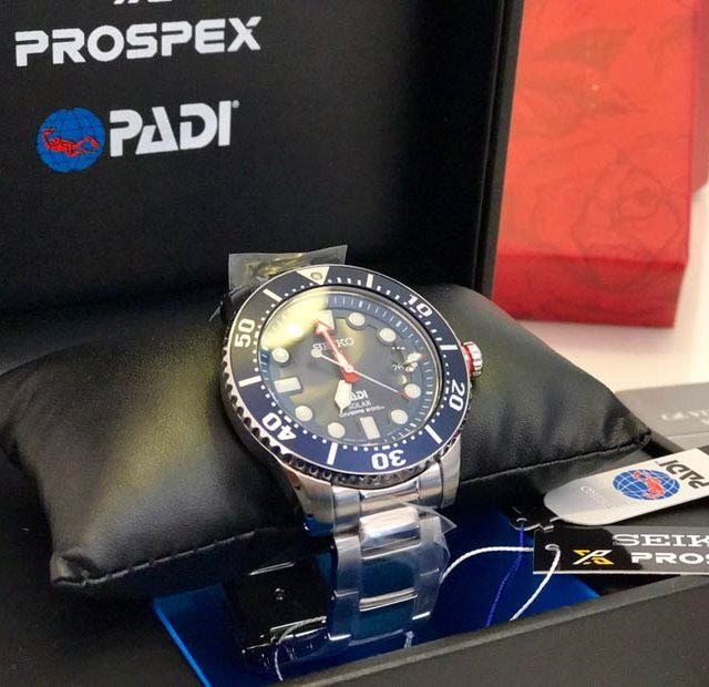 #原创新人#晒单大赛#带着阳光去它照不到的地方：SEIKO 精工 PADI特别款 SNE435J1 太阳能潜水表 开箱