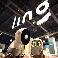 基于LingUI交互理念：ling 物灵科技 展示 Luka绘本阅读机器人 和 Jibo社交机器人