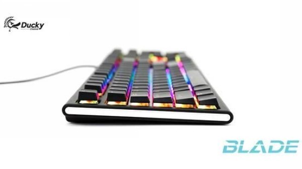 超薄轻便设计：Ducky 魔力鸭 发布 Blade Air 超薄机械键盘