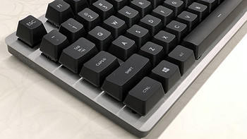 选一把助你吃鸡上分利器的“物理外挂”：Logitech 罗技 G413游戏机械键盘 开箱简评