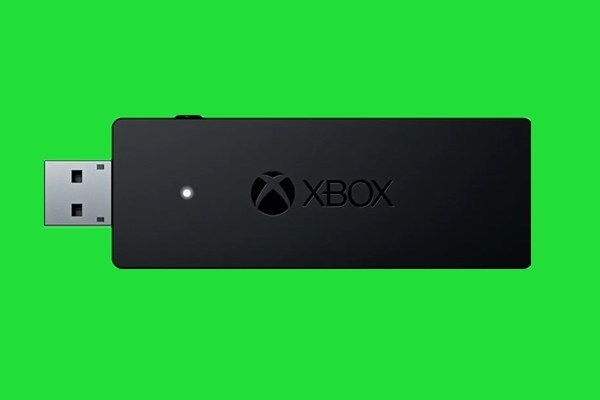 可同时连接8个手柄：Microsoft 微软 正式推出 全新Xbox无线适配器