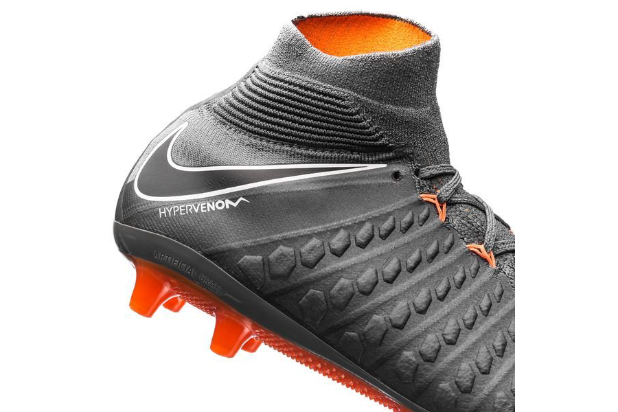 一击必杀：NIKE 耐克 推出 全新配色版 HyperVenom Phantom III Elite DF AG-Pro 足球鞋
