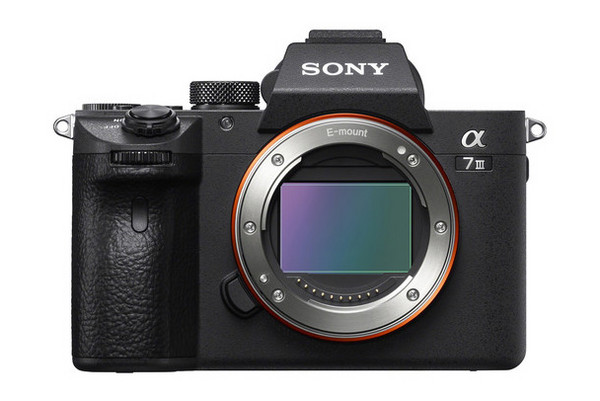 全画幅新基准:SONY 索尼 发布 A7M3 全画幅微