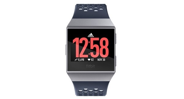 四种颜色表盘可切换：fitbit 发布 Ionic Adidas Edition 定制版 运动手表