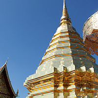泰国 清迈Chiangmai闲逛—出游就是要住私人泳池大别墅 篇三：素贴山、双龙寺、蒲屏皇宫SPA游
