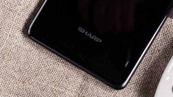 “刘海全面屏”、91%屏占比：SHARP 夏普 发布 Aquos S3 智能手机