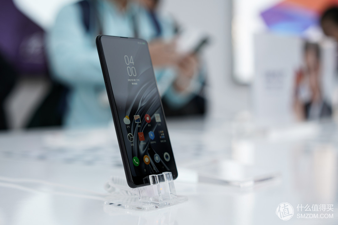 “科技与艺术完美融合”：MI 小米 发布 MIX 2S “全面屏”智能手机