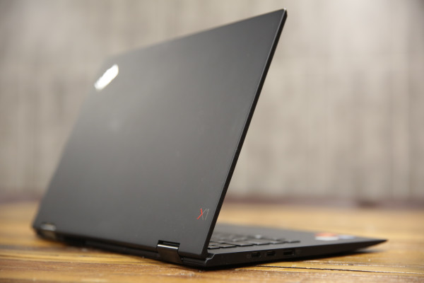 《到站秀》第172弹:thinkpad x1 yoga 2018 多模商务笔记本