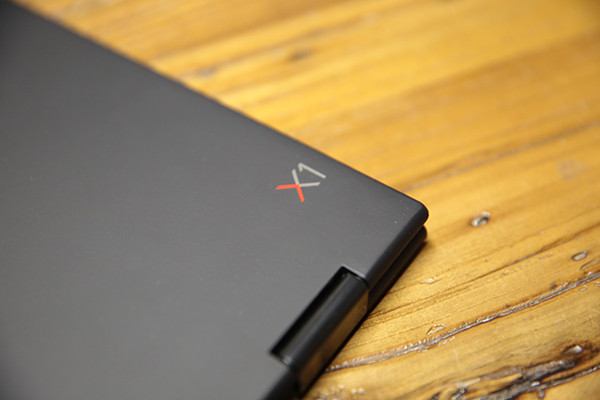 《到站秀》第172弹：ThinkPad X1 Yoga 2018 多模商务笔记本