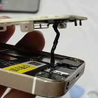 手残党之各种DIY 篇七：自己动手为APPLE 苹果 5S手机更换电池及维修店更换屏幕