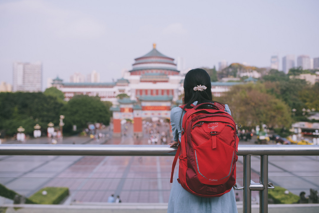 毕业了也要背：双肩背包好文精选推荐（含小鹰、TUMI、始祖鸟等）