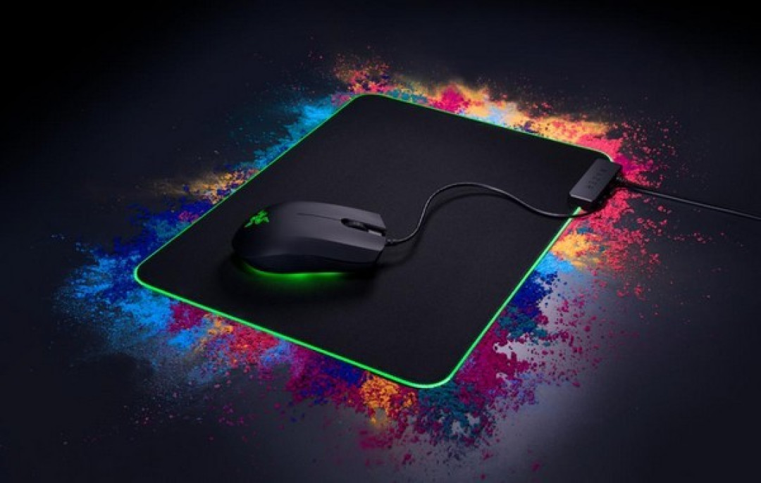 7200DPI、Chroma RGB幻彩:RAZER 雷蛇 发布 Abyssus Essential 游戏鼠标
