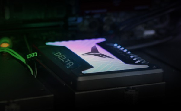 主打RGB幻彩：Team 十铨 发布 T-FORCE DELTA RGB SSD 固态硬盘