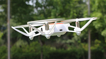 年轻人第一款“无人机”—MI 小米 米兔 遥控小飞机 上手体验