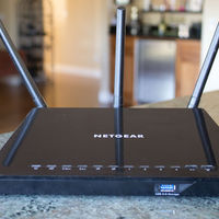 鸟枪换炮：NETGEAR 美国网件 R7000 路由器让半个小区知道你 附带刷梅林固件