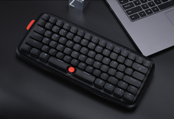79键布局、红色摇杆模拟鼠标:AJAZZ 黑爵 发布