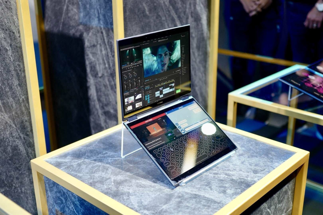 这次你来改变世界?ASUS 华硕 展示 ProjectPrecog 概念机