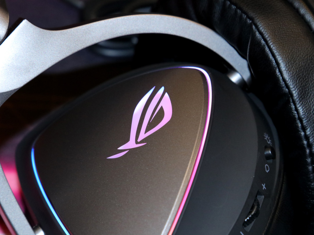 支持RGB幻彩、精准定位声场：ASUS 华硕 发布 ROG Delta 游戏耳机